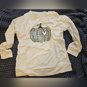 Cream Pumpkin Graphic Top